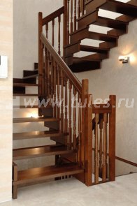 Лестница с поворотом на 270 градусов 25-11 Лестница с поворотом на 270 градусов 25-11
