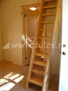 Маленькая лестница на чердак 20-08