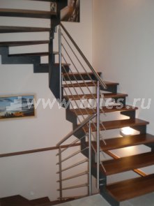 Деревянная лестница с 1 на 3 этаж с поворотом на 270 градусов 25-08 Деревянная лестница с 1 на 3 этаж с поворотом на 270 градусов 25-08